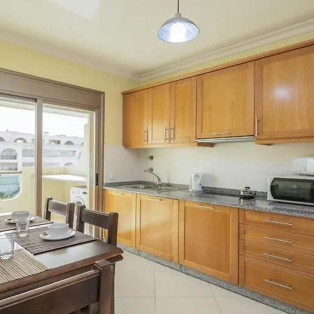 Apartment Apt/t1 Vist Mar E Piscina Blc 1 1ºd